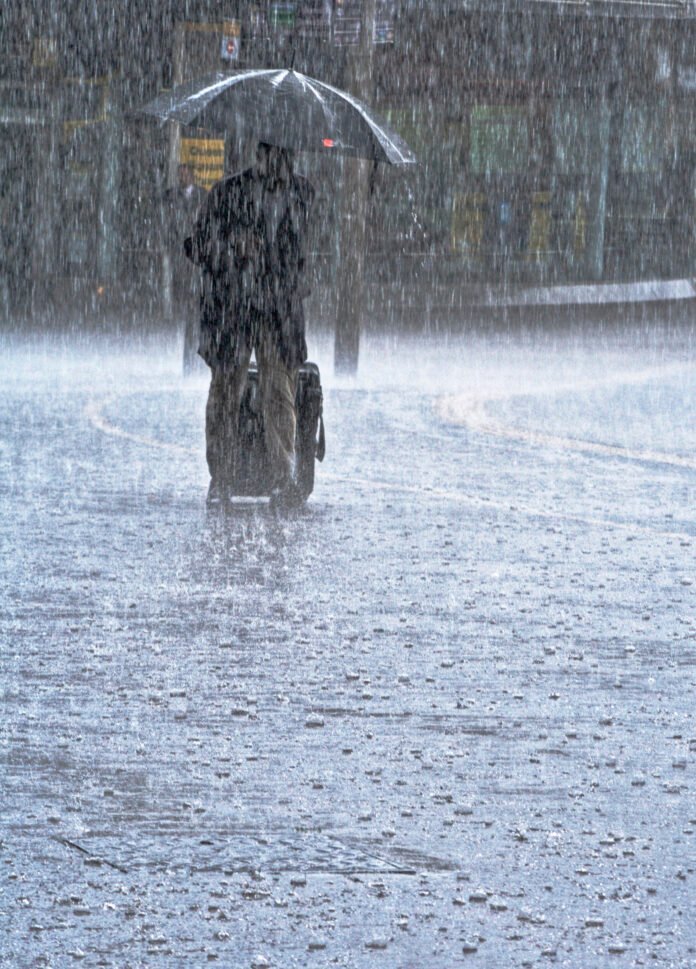 water-splashing-winter